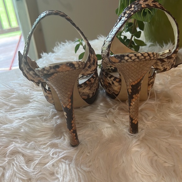 Michael Kors Jet Set six snake skin heel - Picture 6 of 12